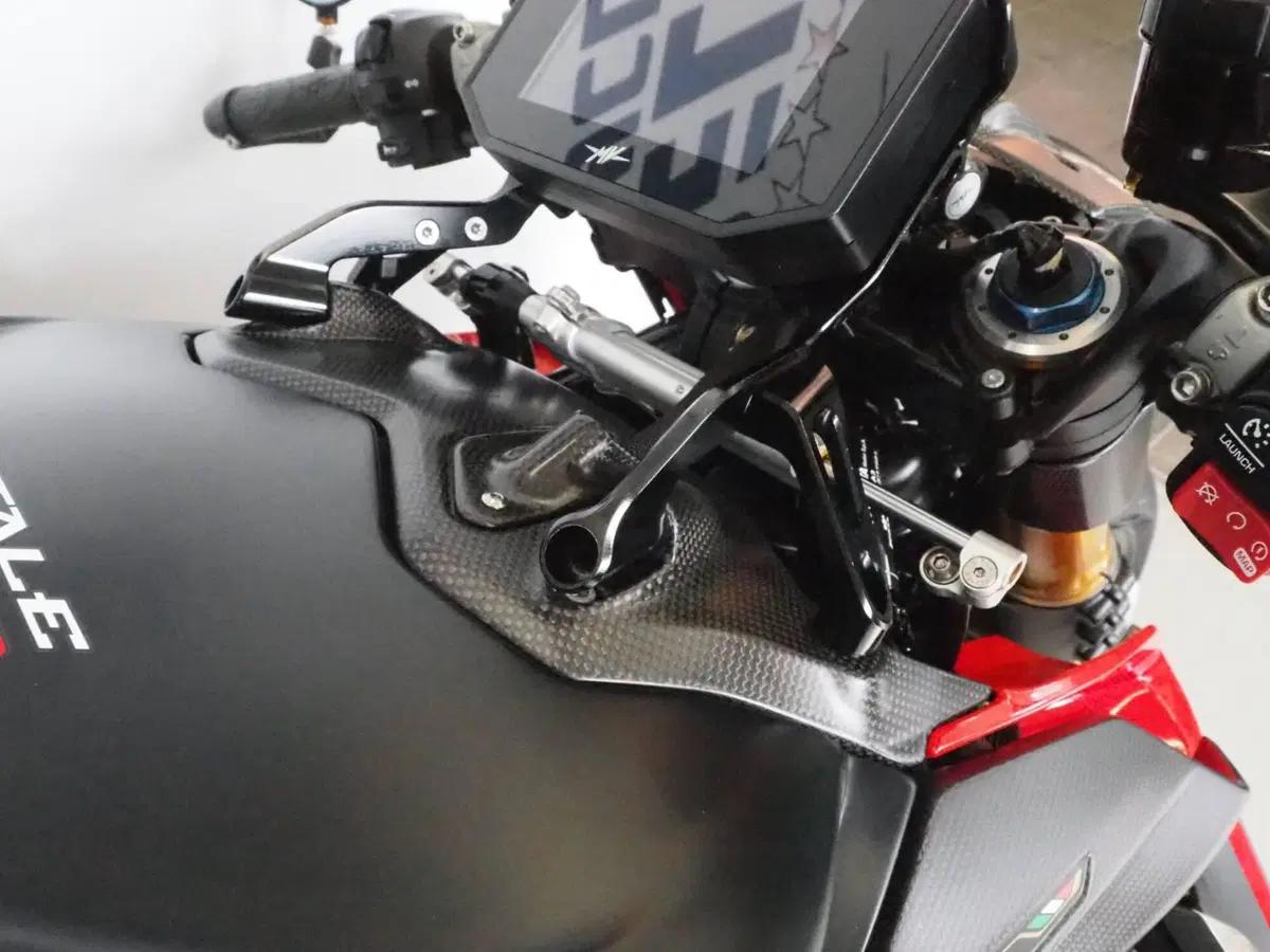 MV Agusta Brutale 1000 RR (2021 - 25) (9)