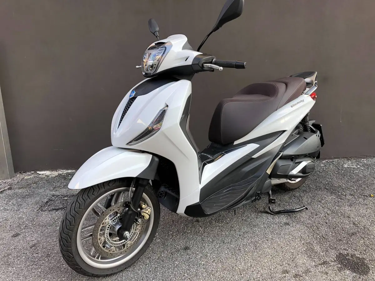 Piaggio Beverly 300 S ABS-ASR (2021 - 25) (4)