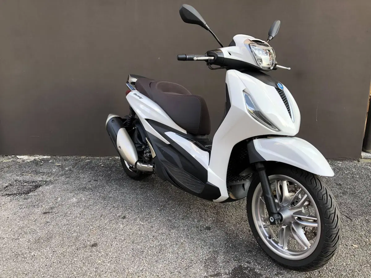 Piaggio Beverly 300 S ABS-ASR (2021 - 25)