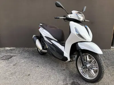 Piaggio Beverly 300 S ABS-ASR (2021 - 25) usata