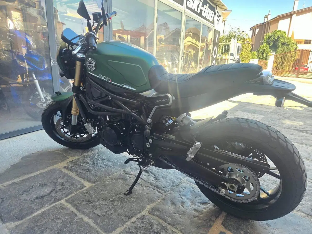 Benelli Leoncino 800 (2022 - 26) (8)