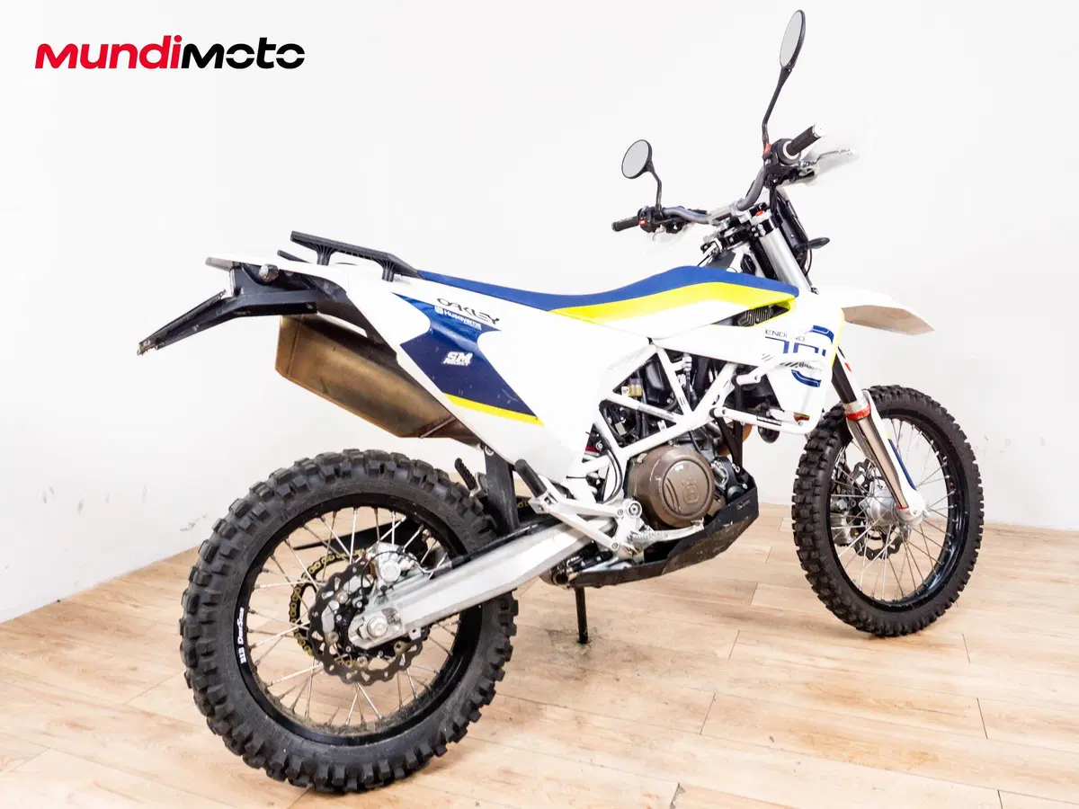 Husqvarna 701 Enduro (2016) (3)
