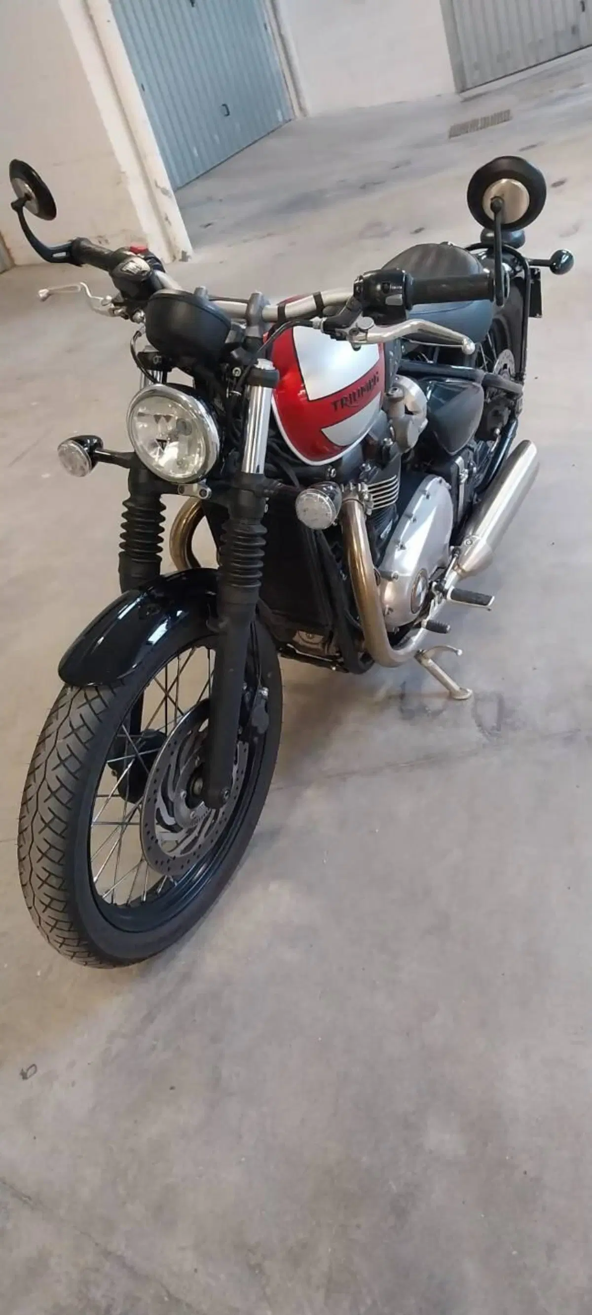 Triumph Bonneville Bobber 1200 (2017 - 20) (6)