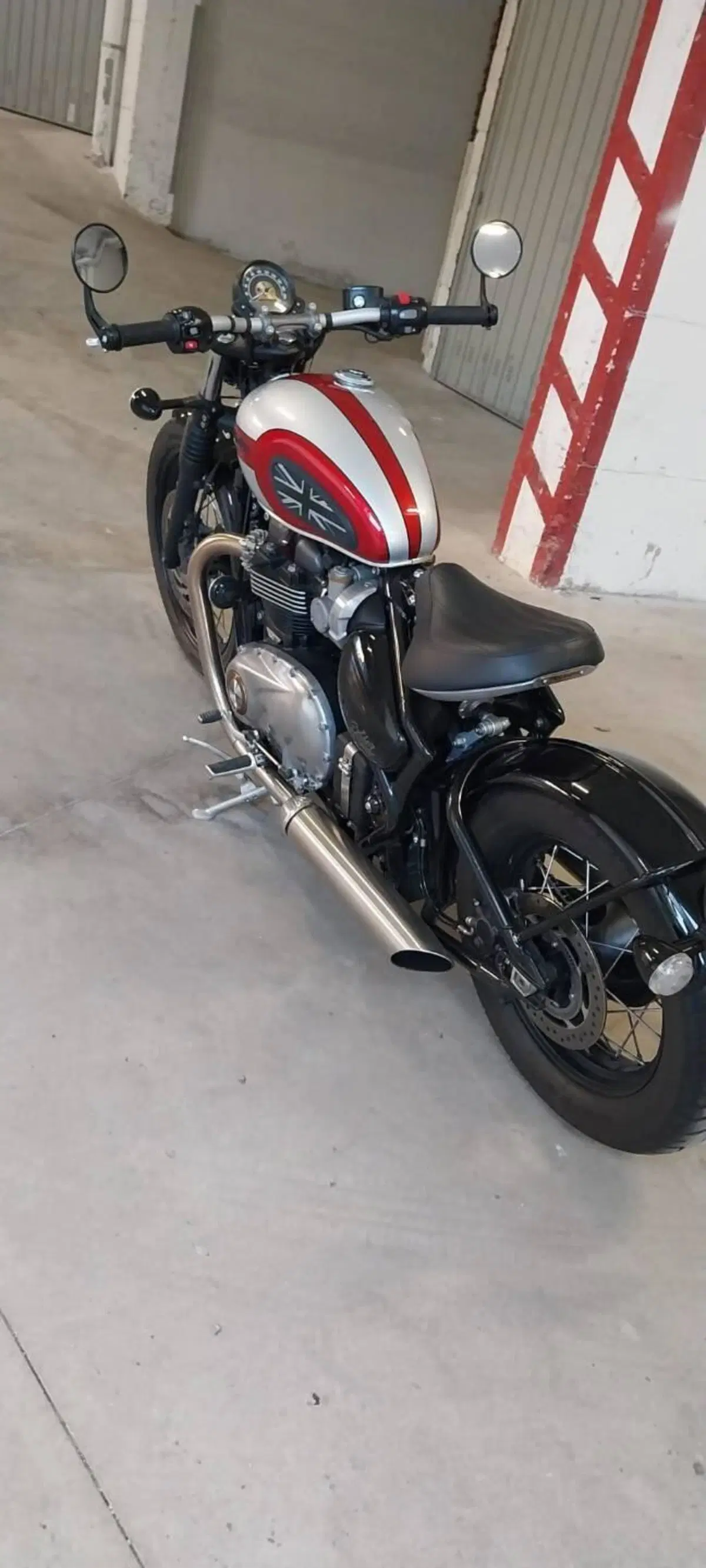 Triumph Bonneville Bobber 1200 (2017 - 20) (8)
