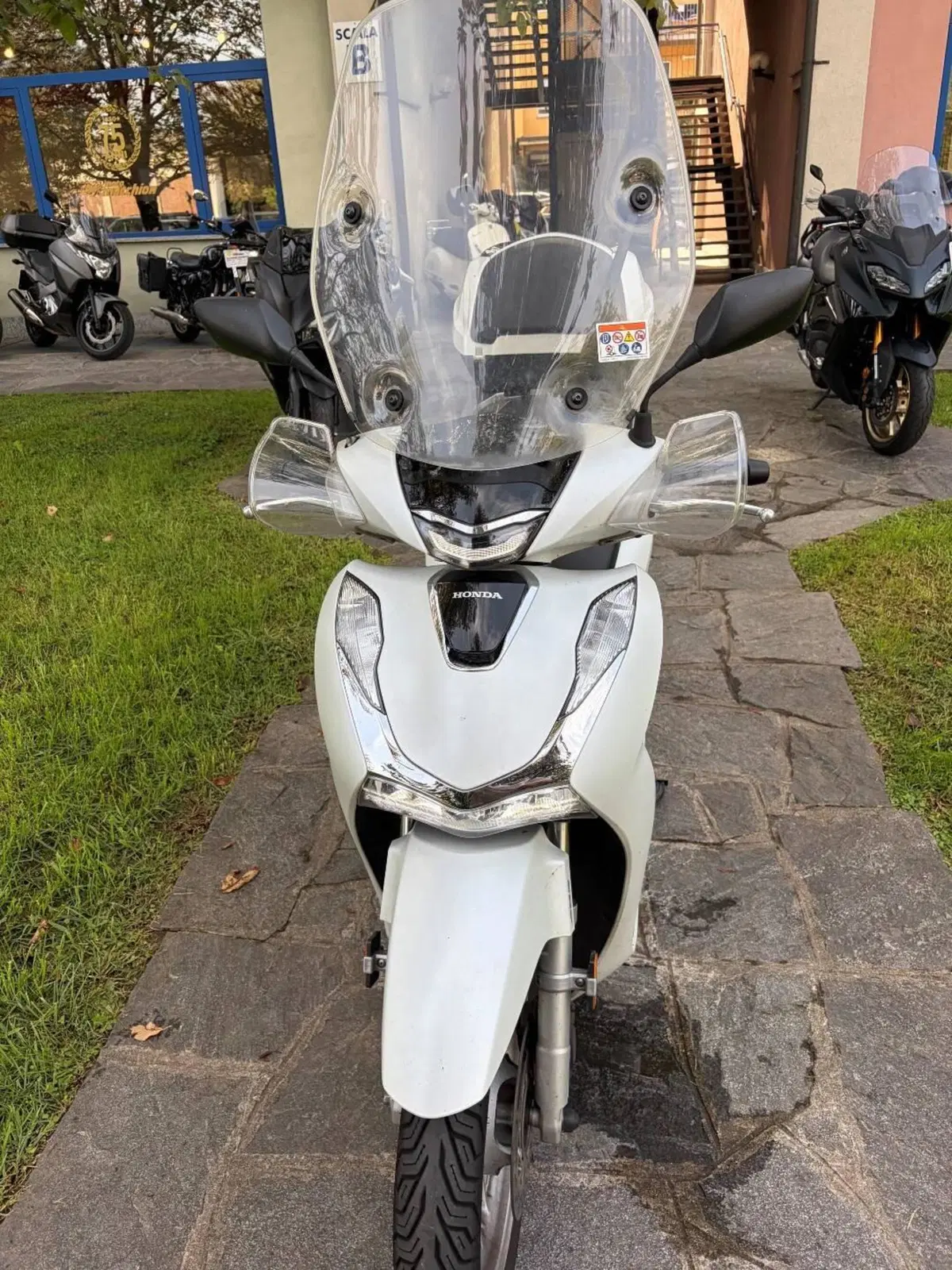 Honda SH 125i (2020 - 23) (3)