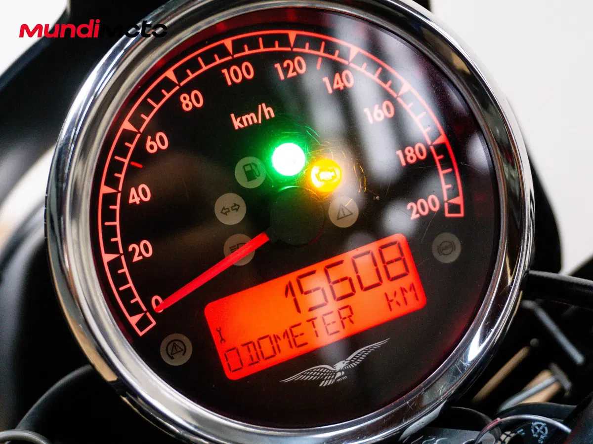 Moto Guzzi V9 Bobber Sport (2019 - 20) (12)