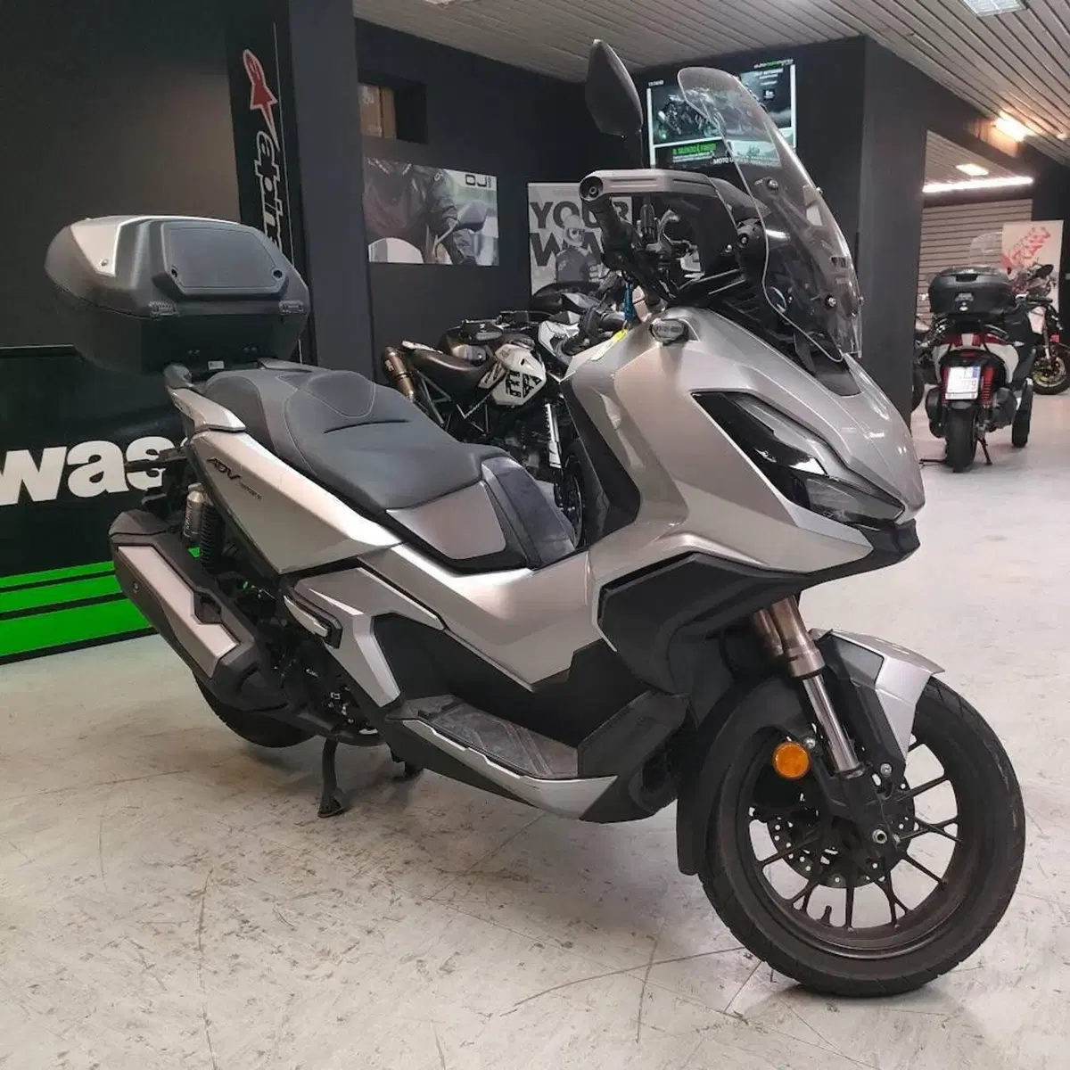 Honda ADV 350 (2022 - 24) (5)