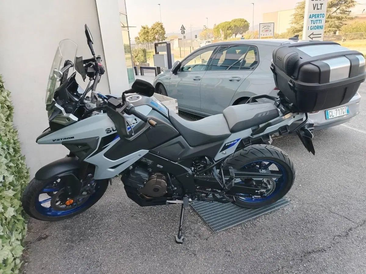 Suzuki V-Strom 1050SE (2025 - 26) (2)