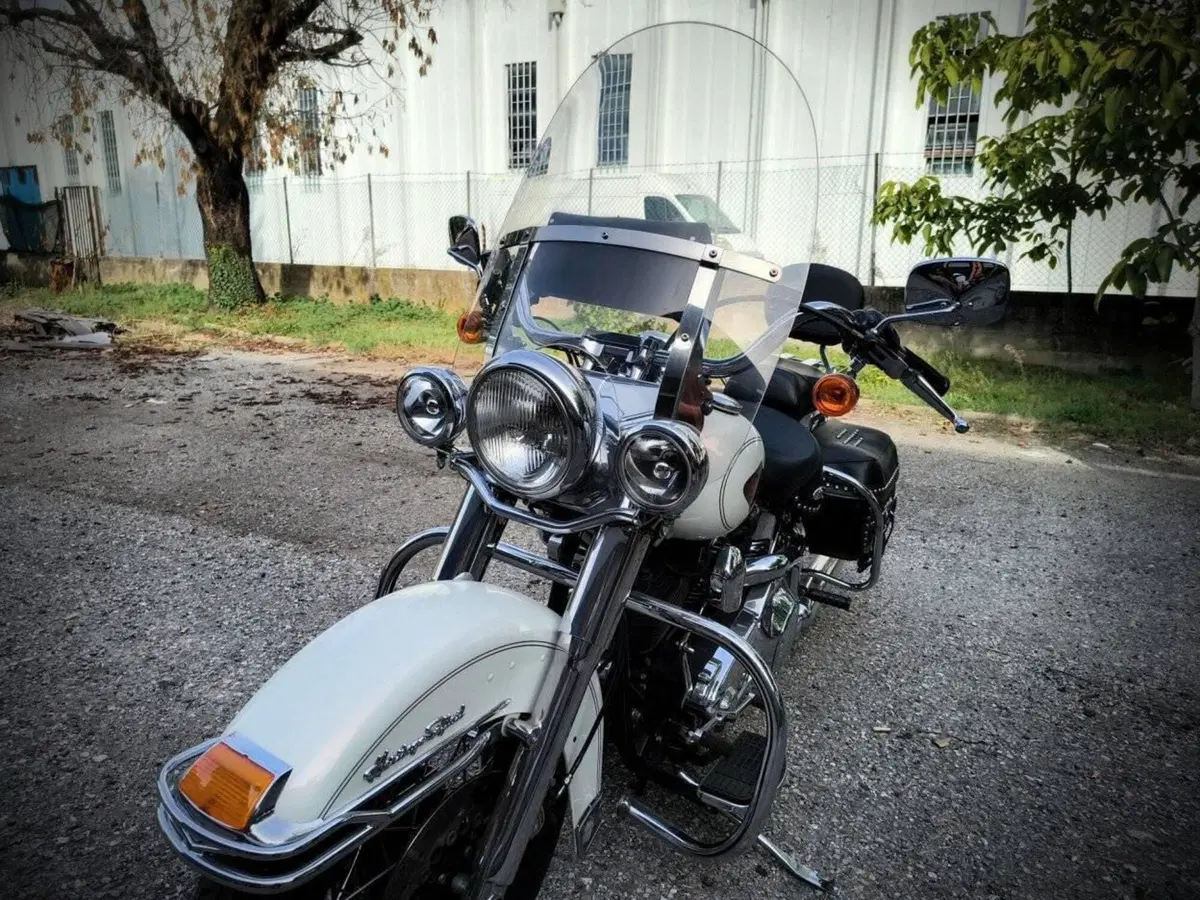 Harley-Davidson 1450 Heritage Classic (1999 - 02) - FLSTC (9)
