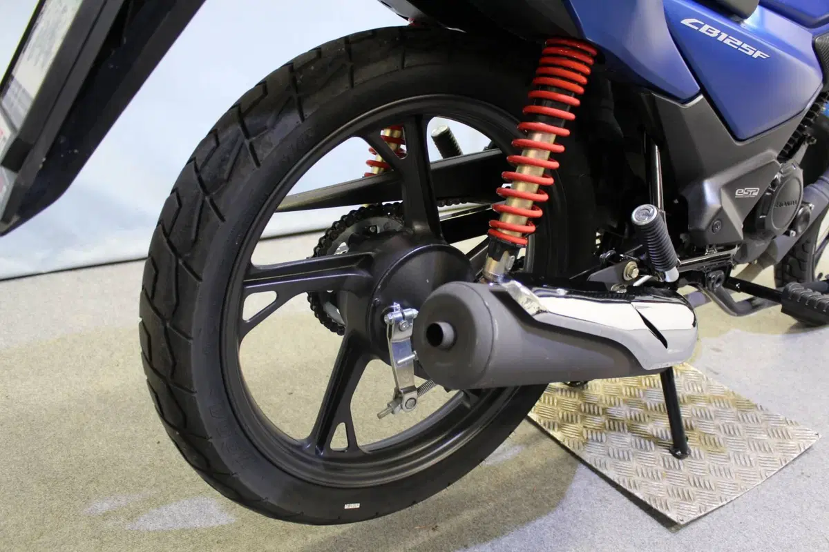 Honda CB 125 F (2021 - 25) (6)