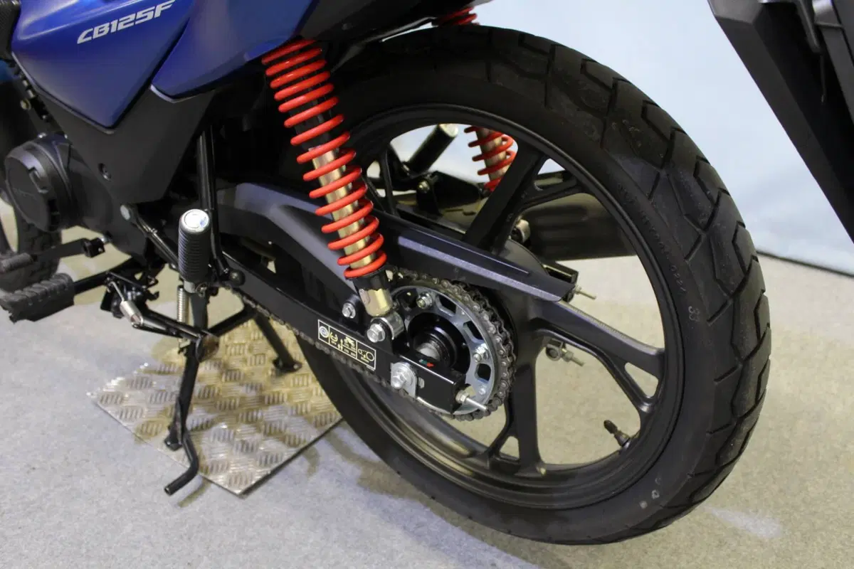 Honda CB 125 F (2021 - 25) (15)