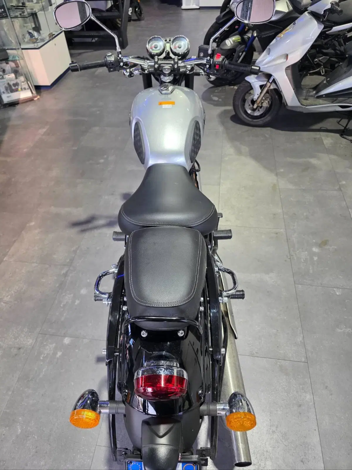 Benelli Imperiale 400 (2021 - 25) (5)