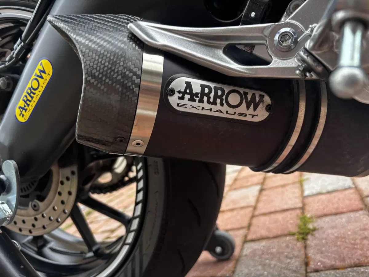 Yamaha MT-09 (2017 - 20) (5)
