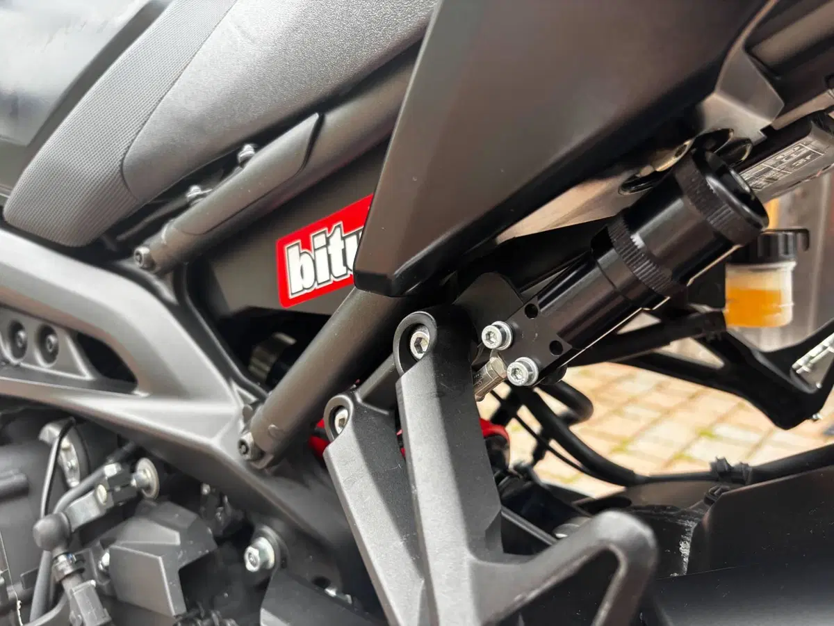 Yamaha MT-09 (2017 - 20) (9)