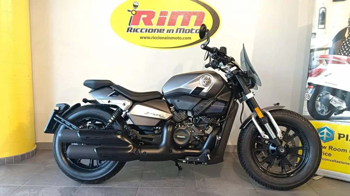 Benelli Leoncino 400 Bobber (2026) (2)