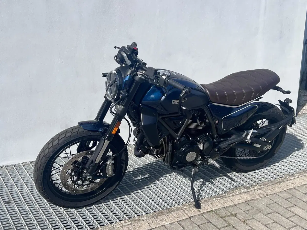 Ducati Scrambler 800 Nightshift (2023 - 24) (5)