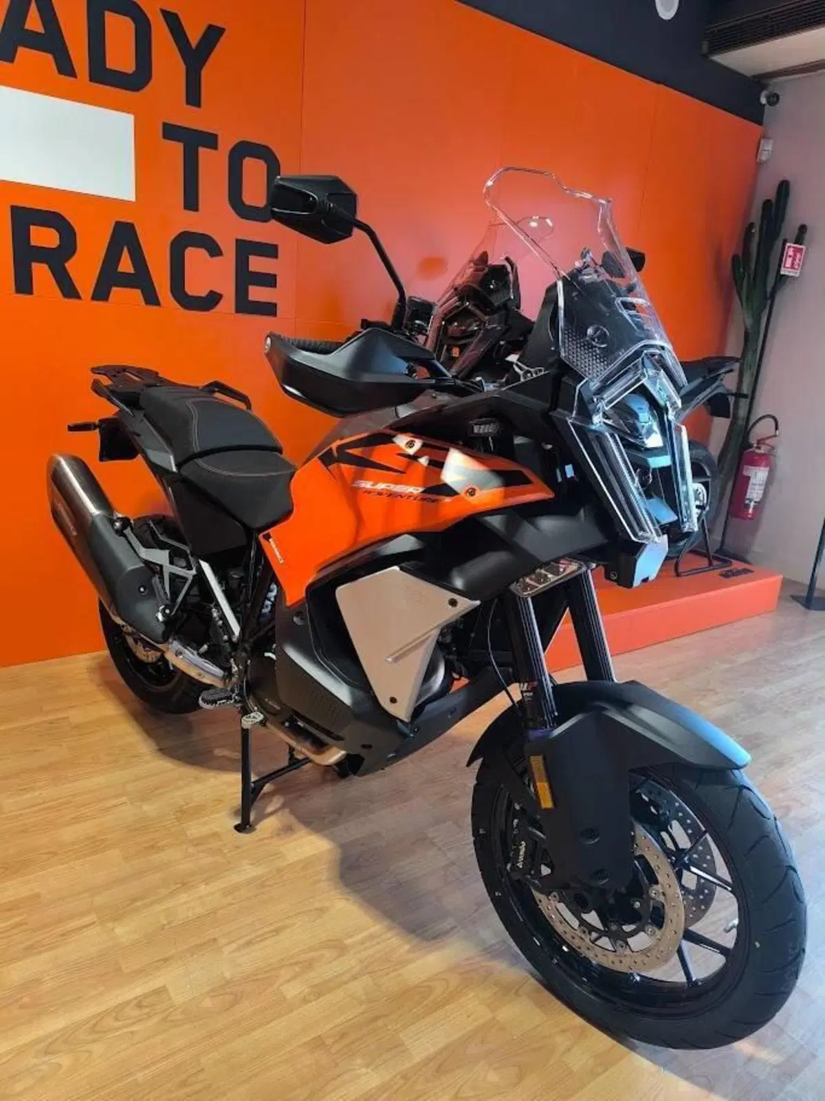 KTM 1390 Super Adventure S EVO (2026) (2)
