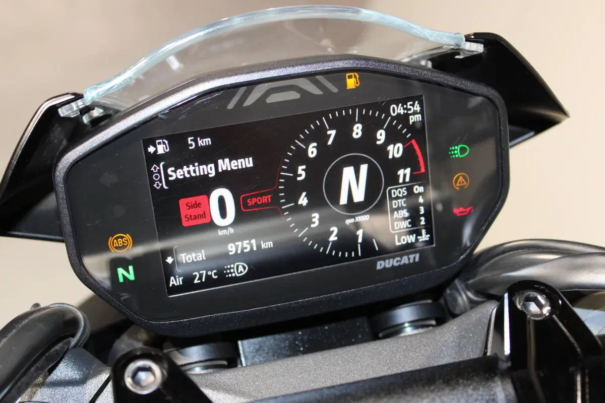 Ducati Monster 937 (2021 - 25) (6)