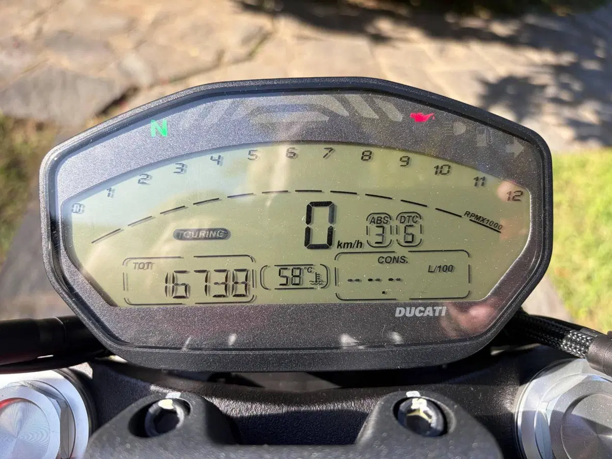 Ducati Monster 821 ABS (2014 - 17) (6)