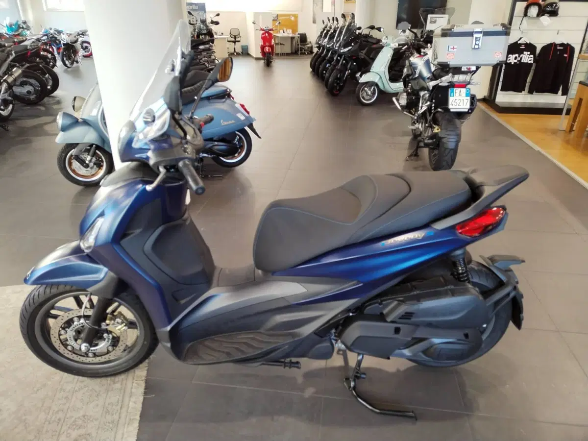 Piaggio Beverly 400 S (2025 - 26)