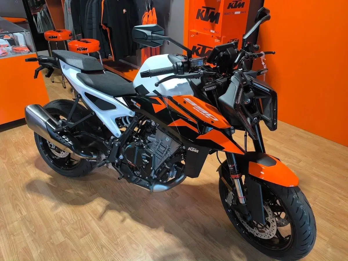 KTM 990 Duke (2024 - 26) (3)