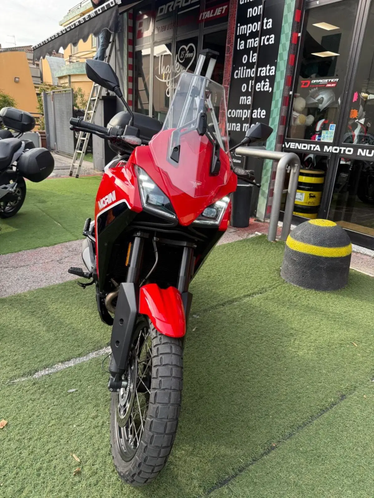 Moto Morini X-Cape 650 (2021 - 26) (2)