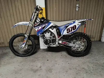 Yamaha YZ 250 F (2009) usata