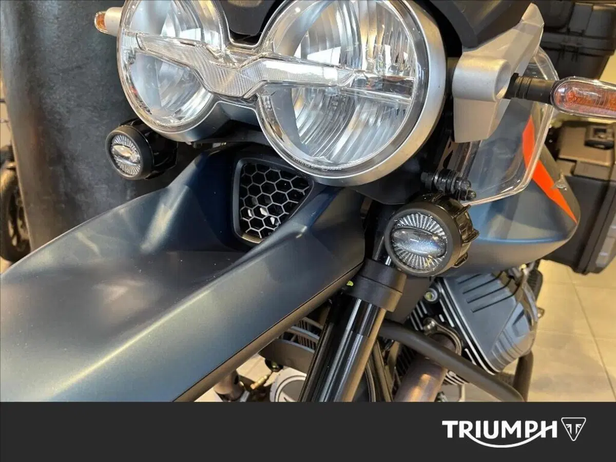 Moto Guzzi V85 TT Travel (2024 - 26) (6)