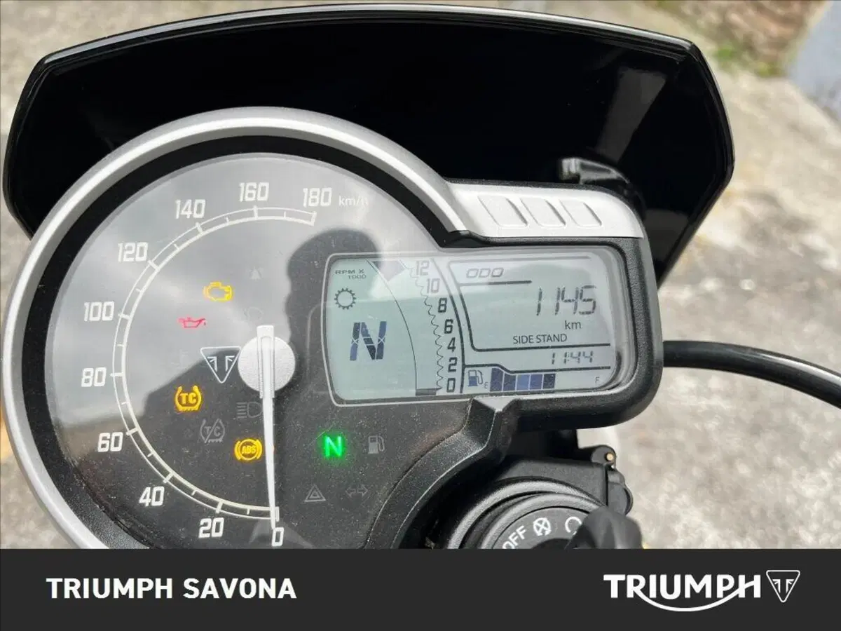 Triumph Tracker 400 (2026) (7)