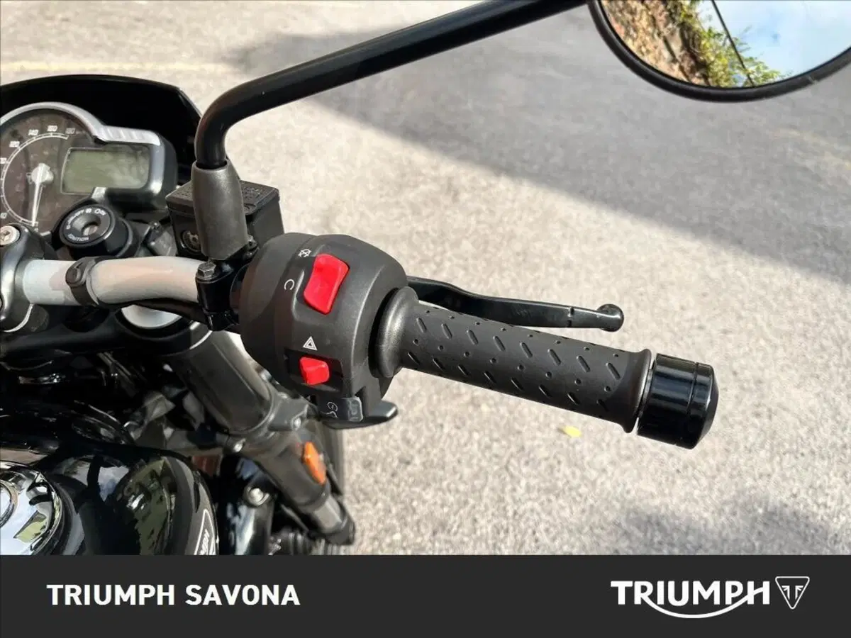Triumph Tracker 400 (2026) (8)