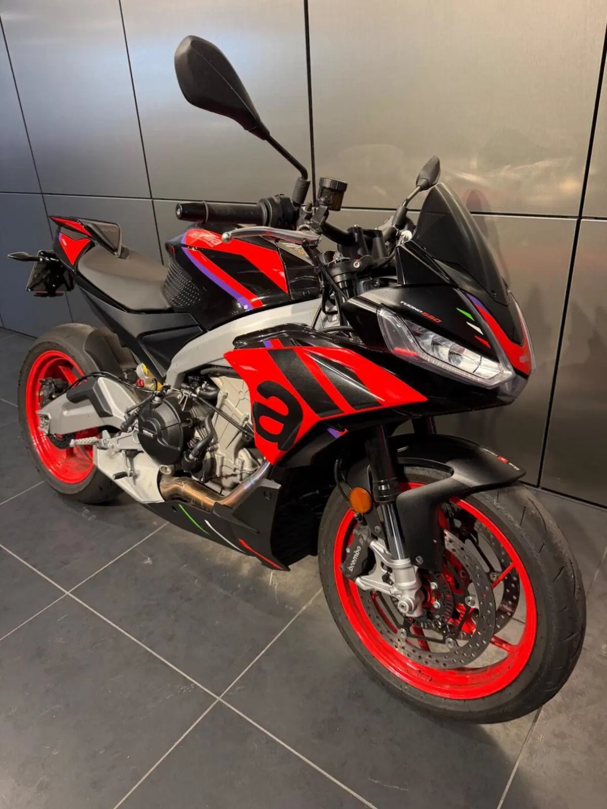 Aprilia Tuono 660 Factory (2022 - 24) (3)