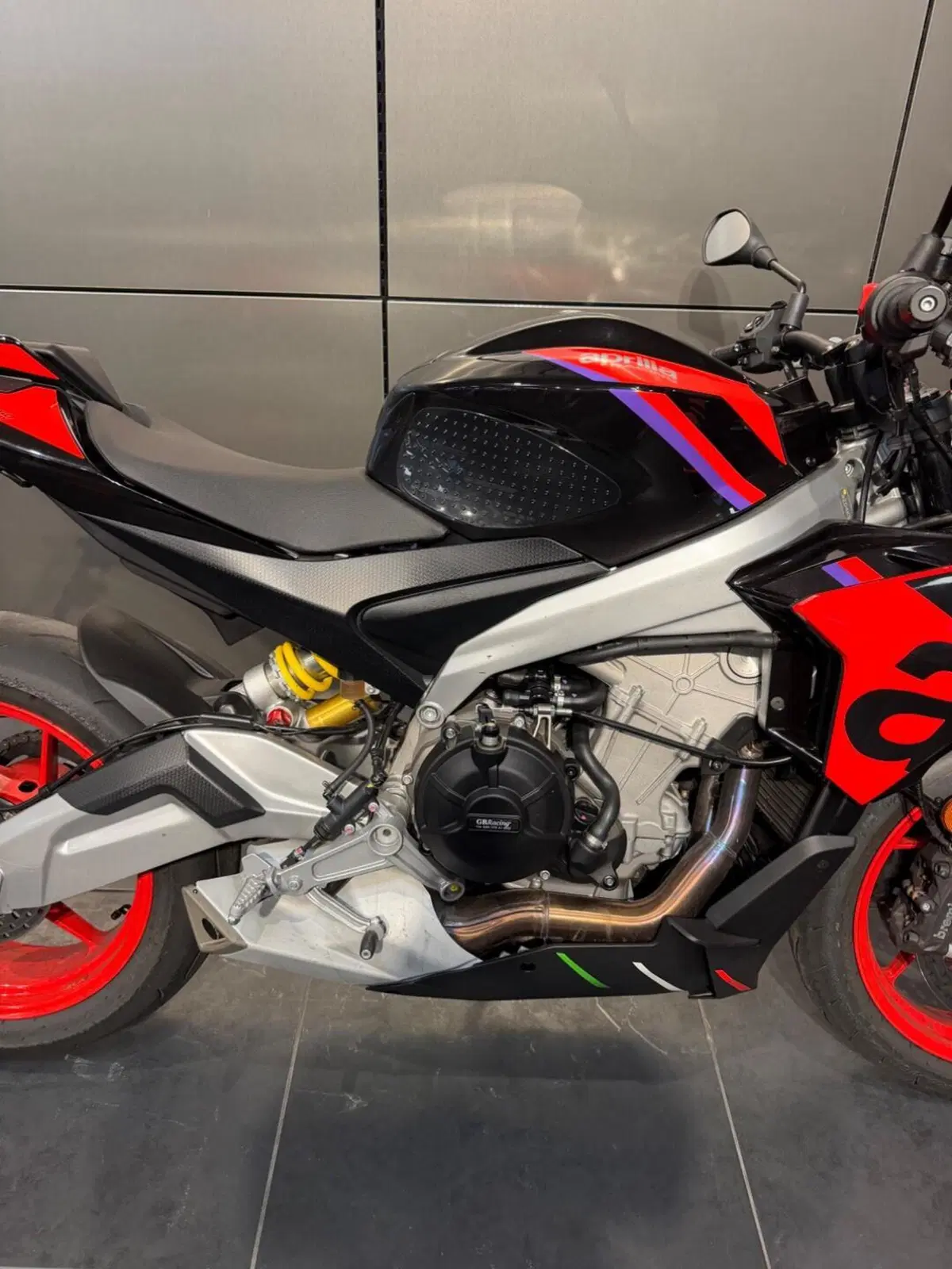 Aprilia Tuono 660 Factory (2022 - 24) (7)