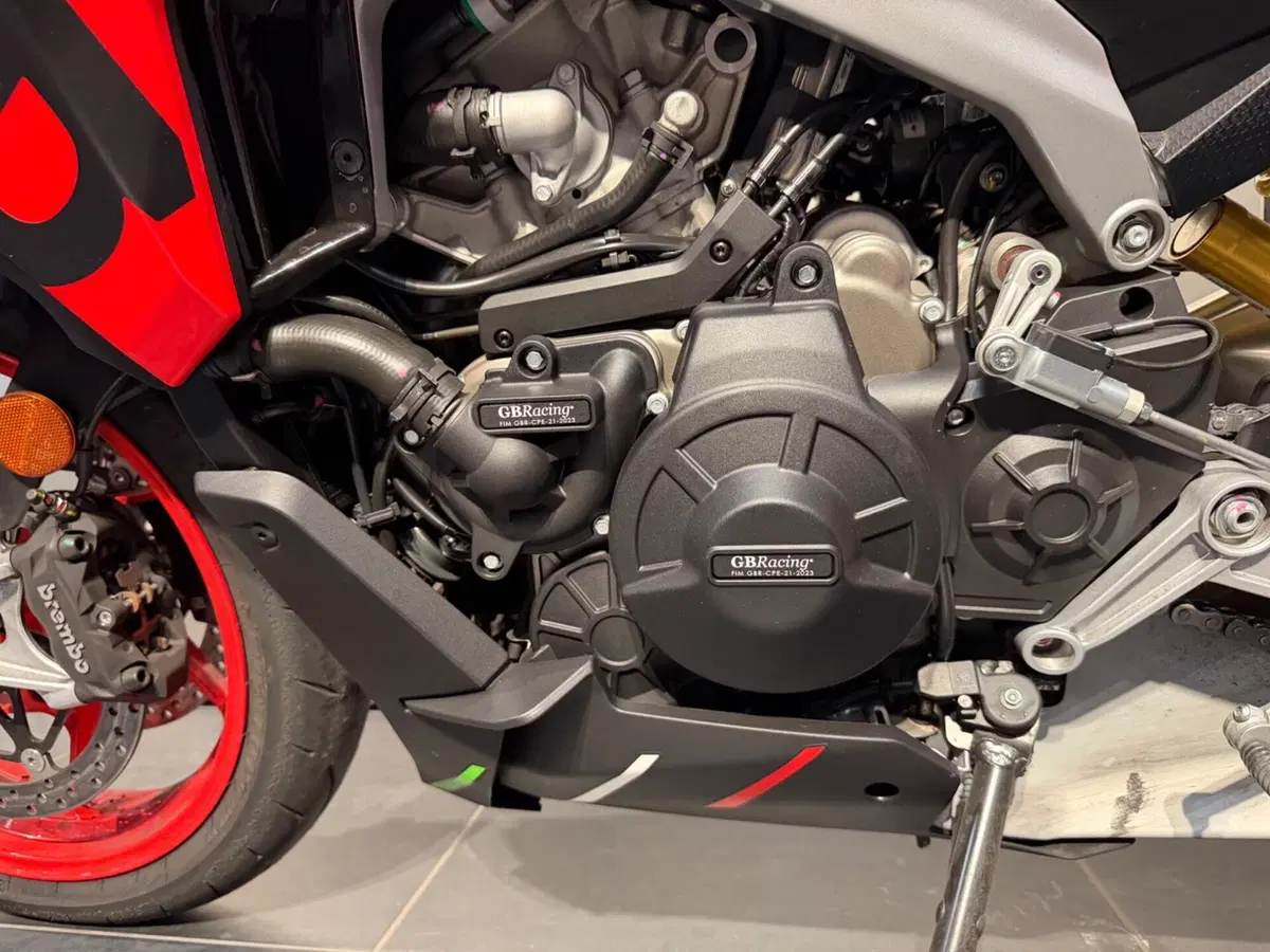 Aprilia Tuono 660 Factory (2022 - 24) (9)