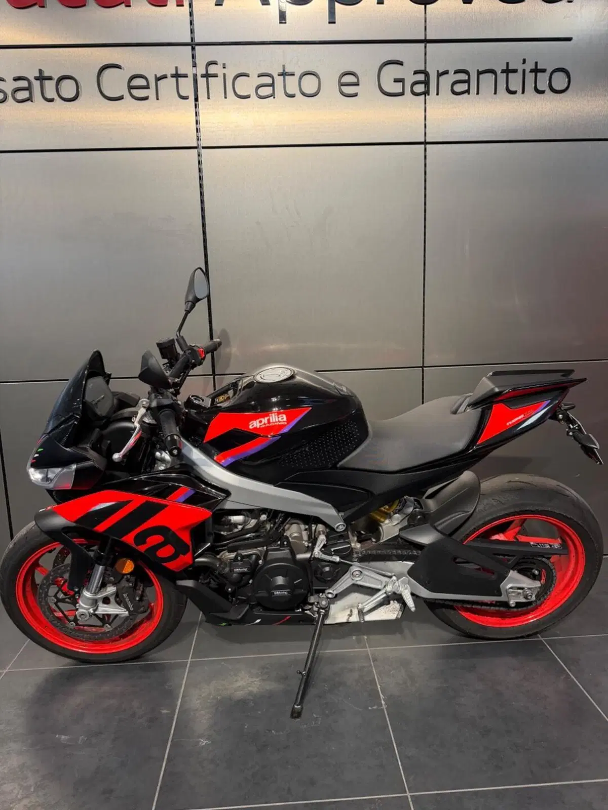 Aprilia Tuono 660 Factory (2022 - 24) (4)