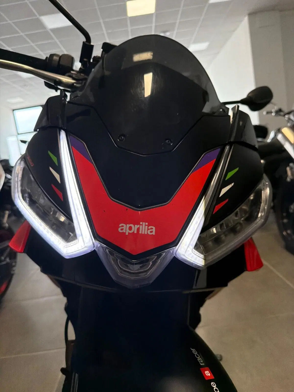 Aprilia Tuono 660 Factory (2022 - 24) (13)
