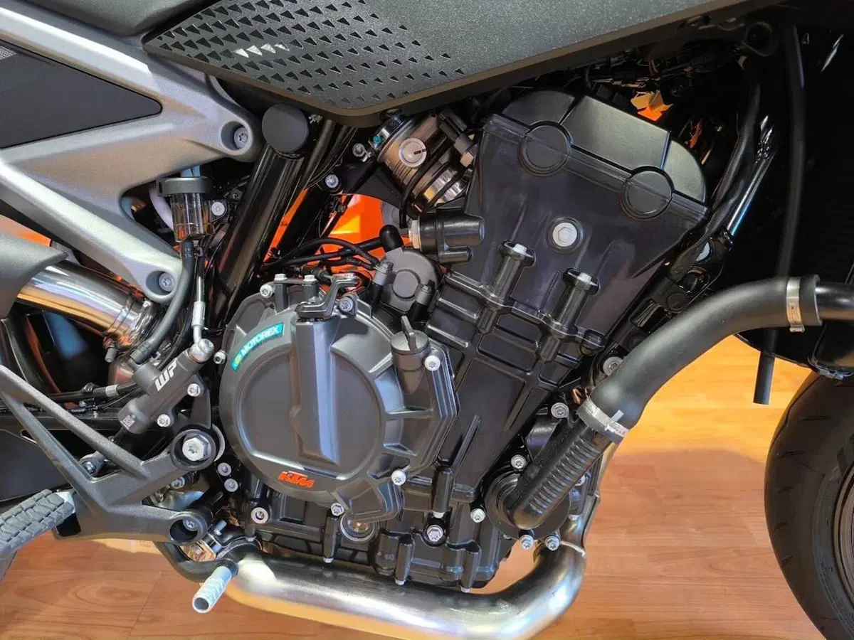 KTM 790 Duke (2027) (5)