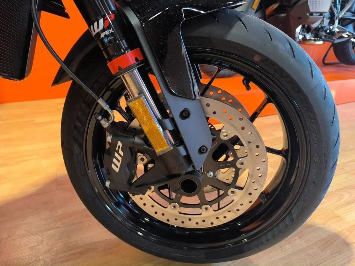 KTM 790 Duke (2027) (6)