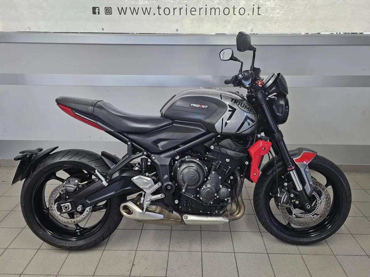 Triumph Trident 660 (2021 - 24) (3)