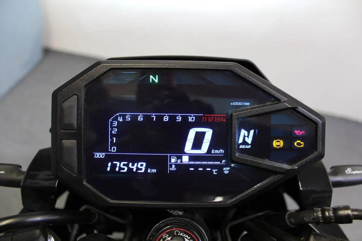 Kawasaki Z 500 (2024 - 26) (3)