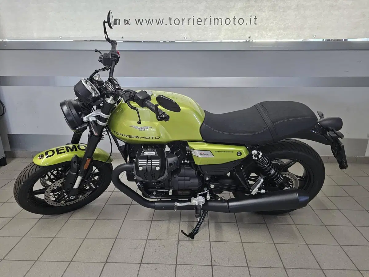 Moto Guzzi V7 Sport (2025 - 26) (4)