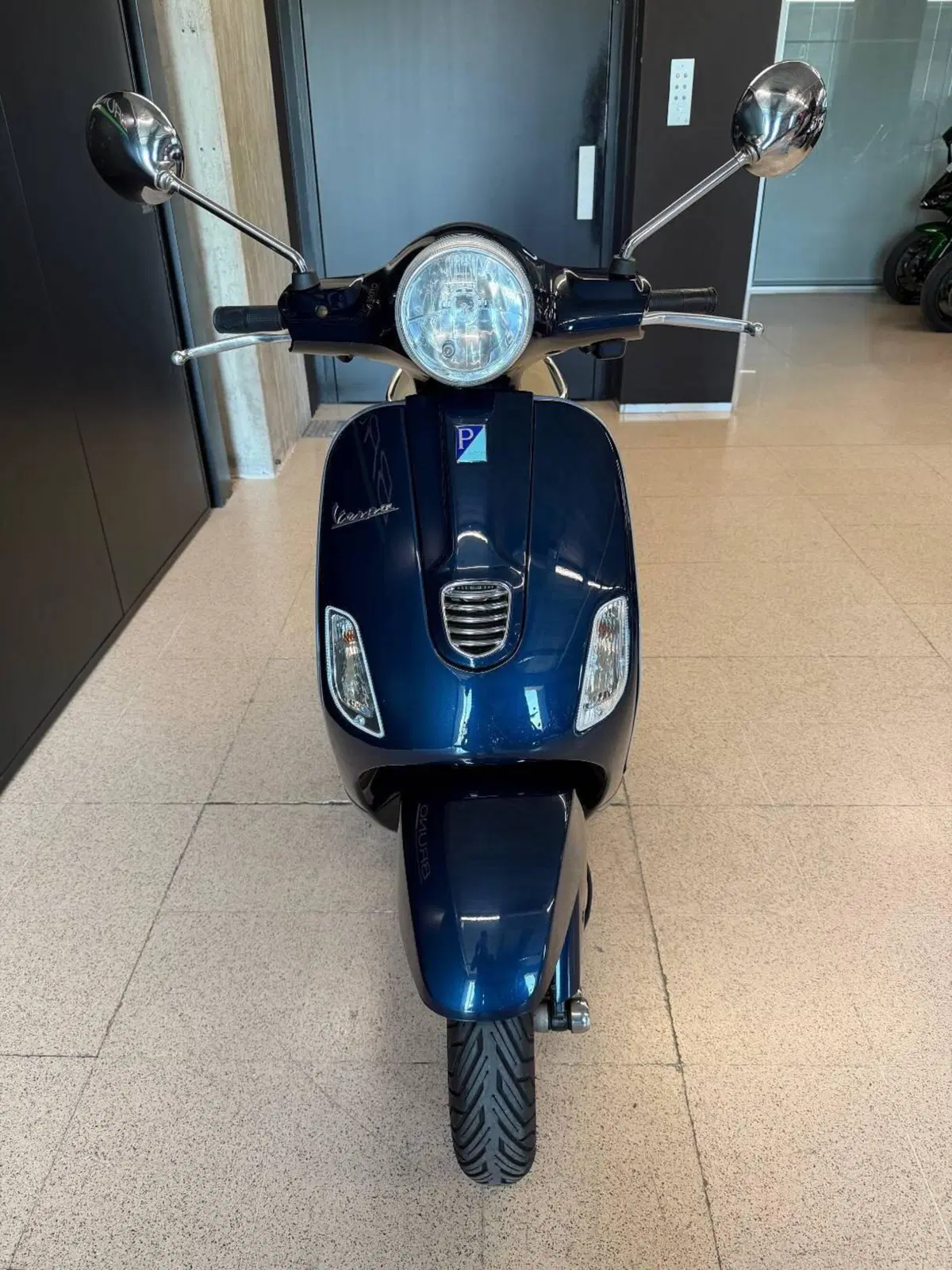 Vespa LX 50 4T (2009 - 14) (3)