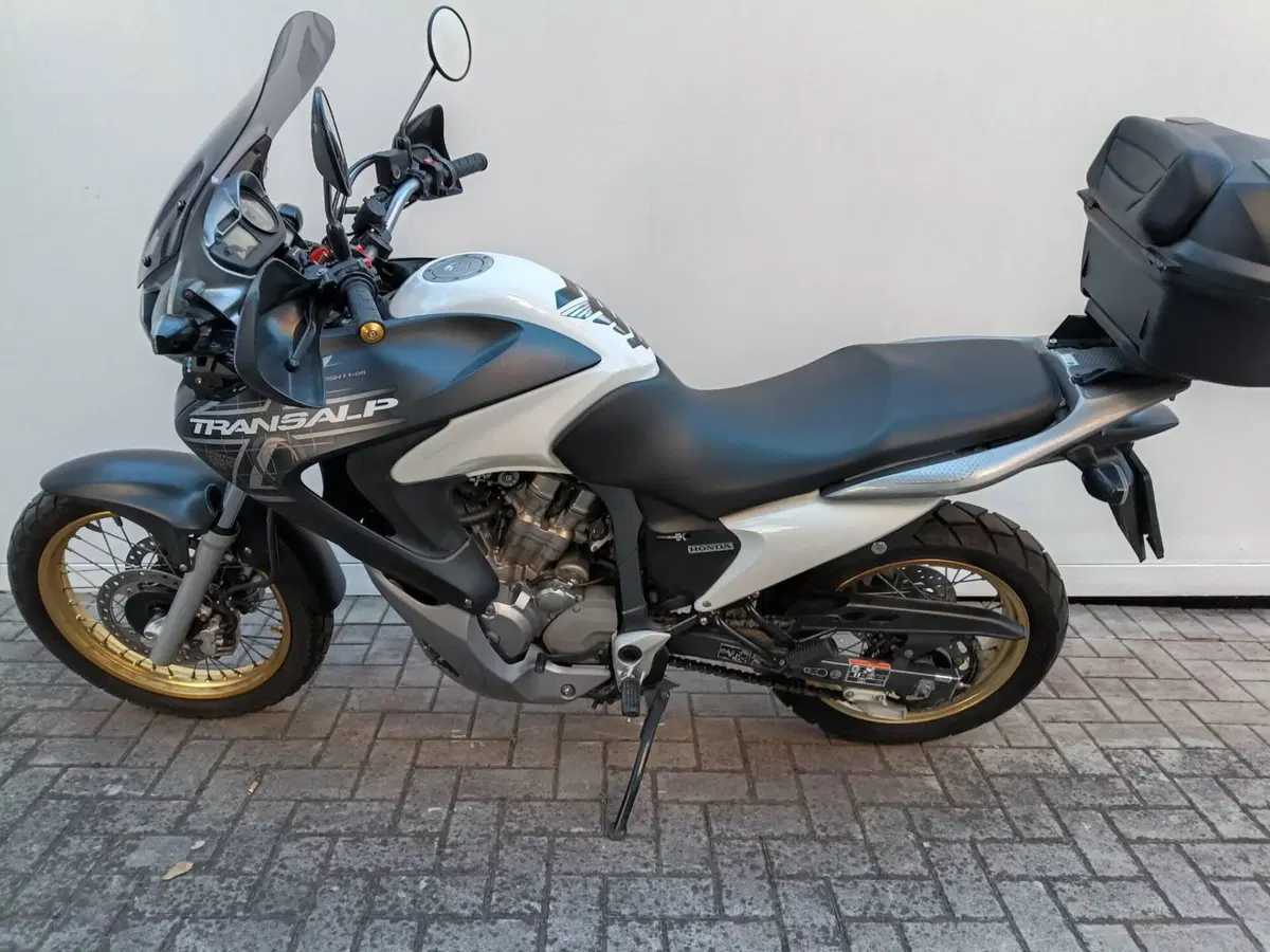 Honda Transalp XL 700 V (2007 - 13) (2)