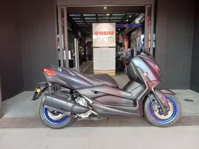 Yamaha X-Max 300 (2021 - 24) usata
