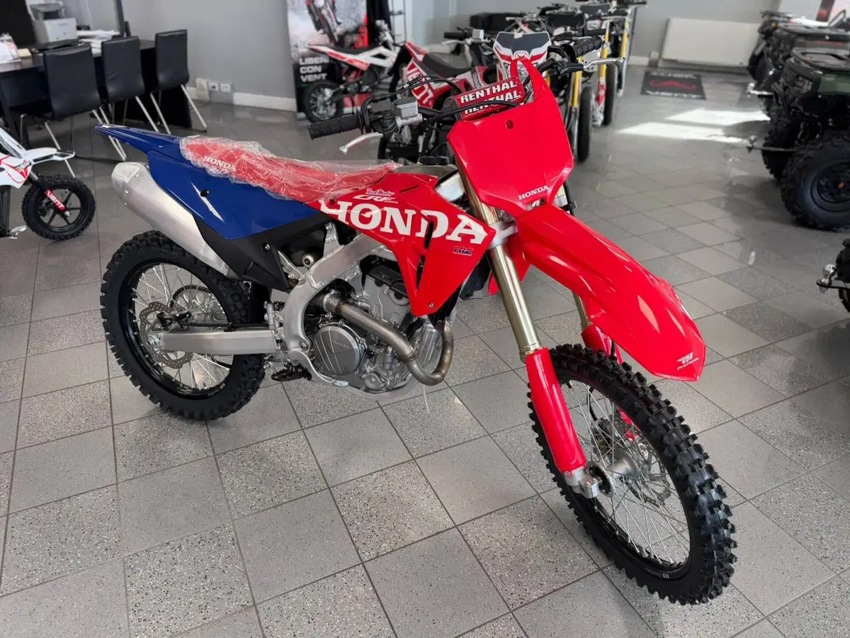 Honda CRF 250R (2027) (2)