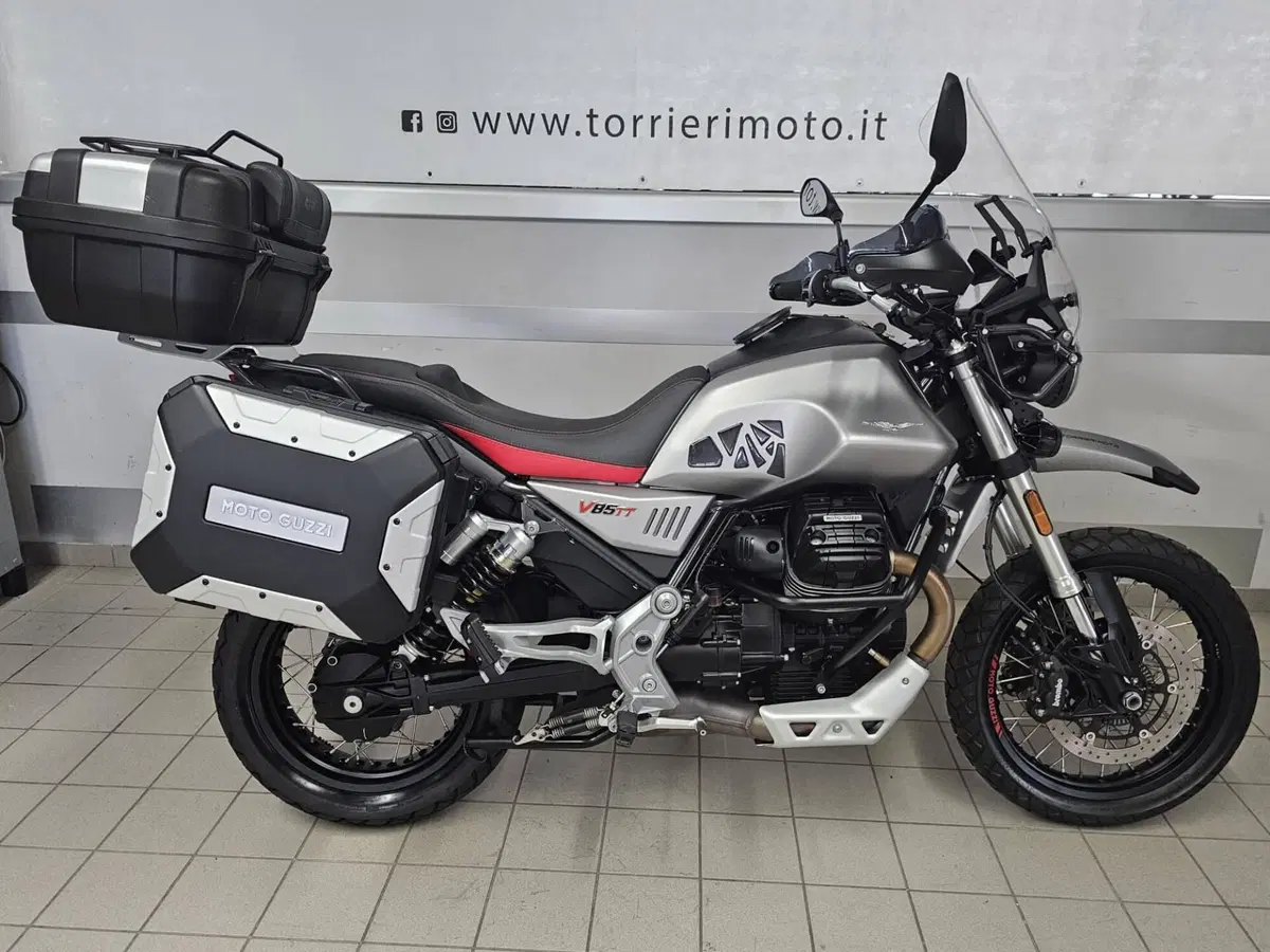 Moto Guzzi V85 TT (2019 - 20) (3)