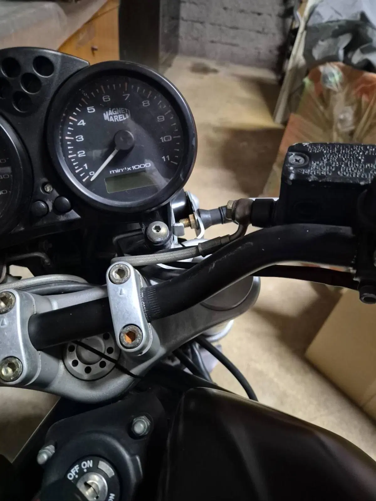 Ducati Monster 620 I.E. Dark (2002) (10)