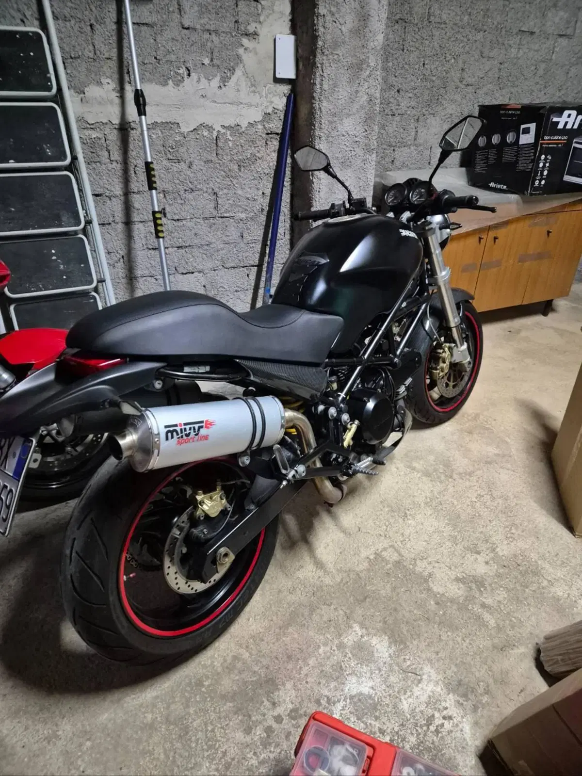Ducati Monster 620 I.E. Dark (2002) (2)