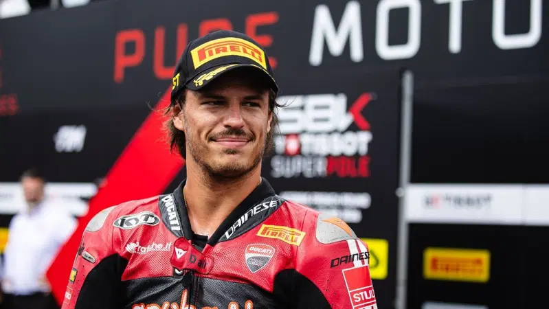 SBK, Nicolò Bulega: “Io favorito in MotoGP? Sto solo facendo il tester”