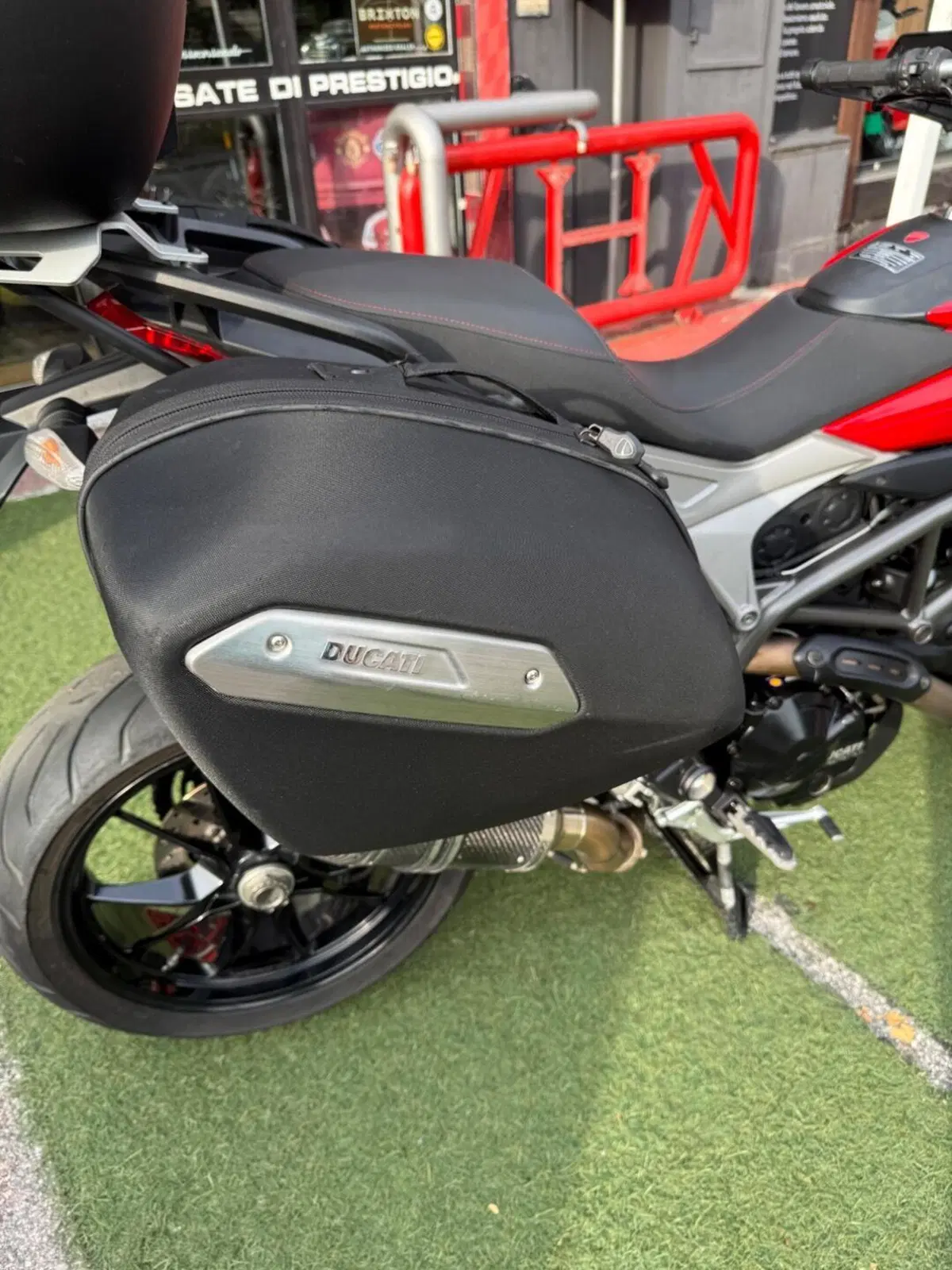 Ducati Hyperstrada 939 (2016 - 18) (6)