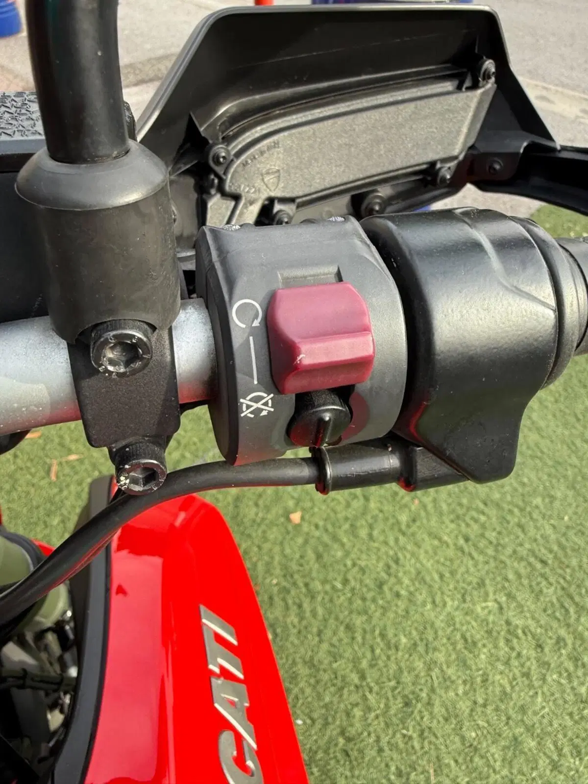 Ducati Hyperstrada 939 (2016 - 18) (14)